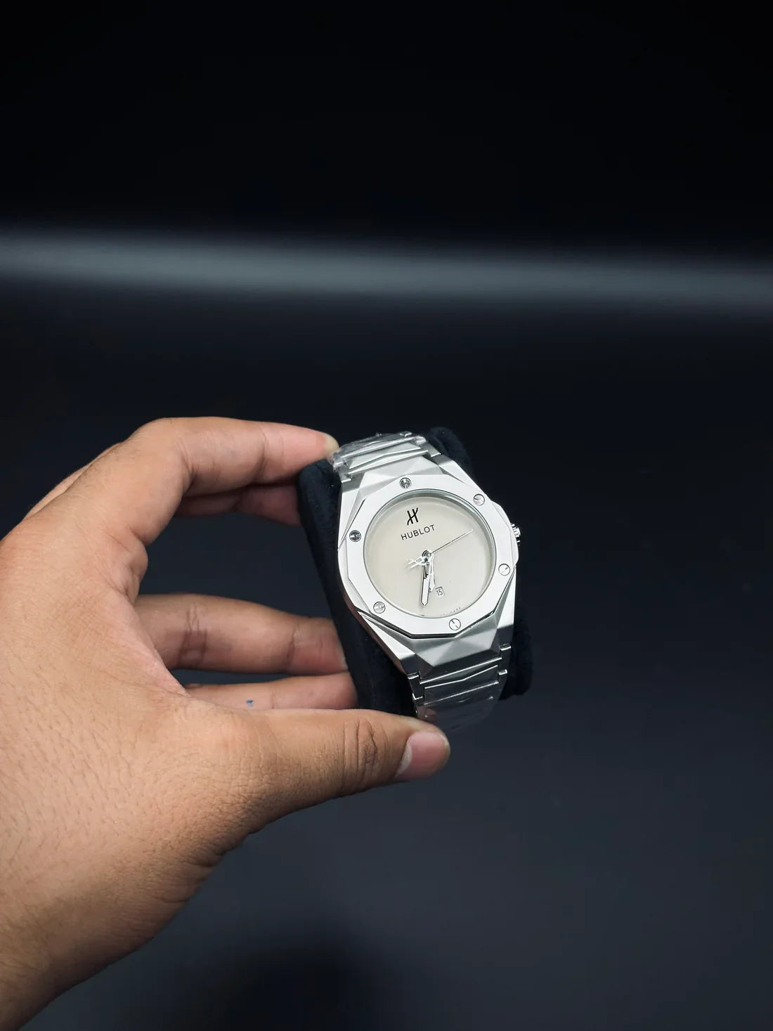 Hublot Cut